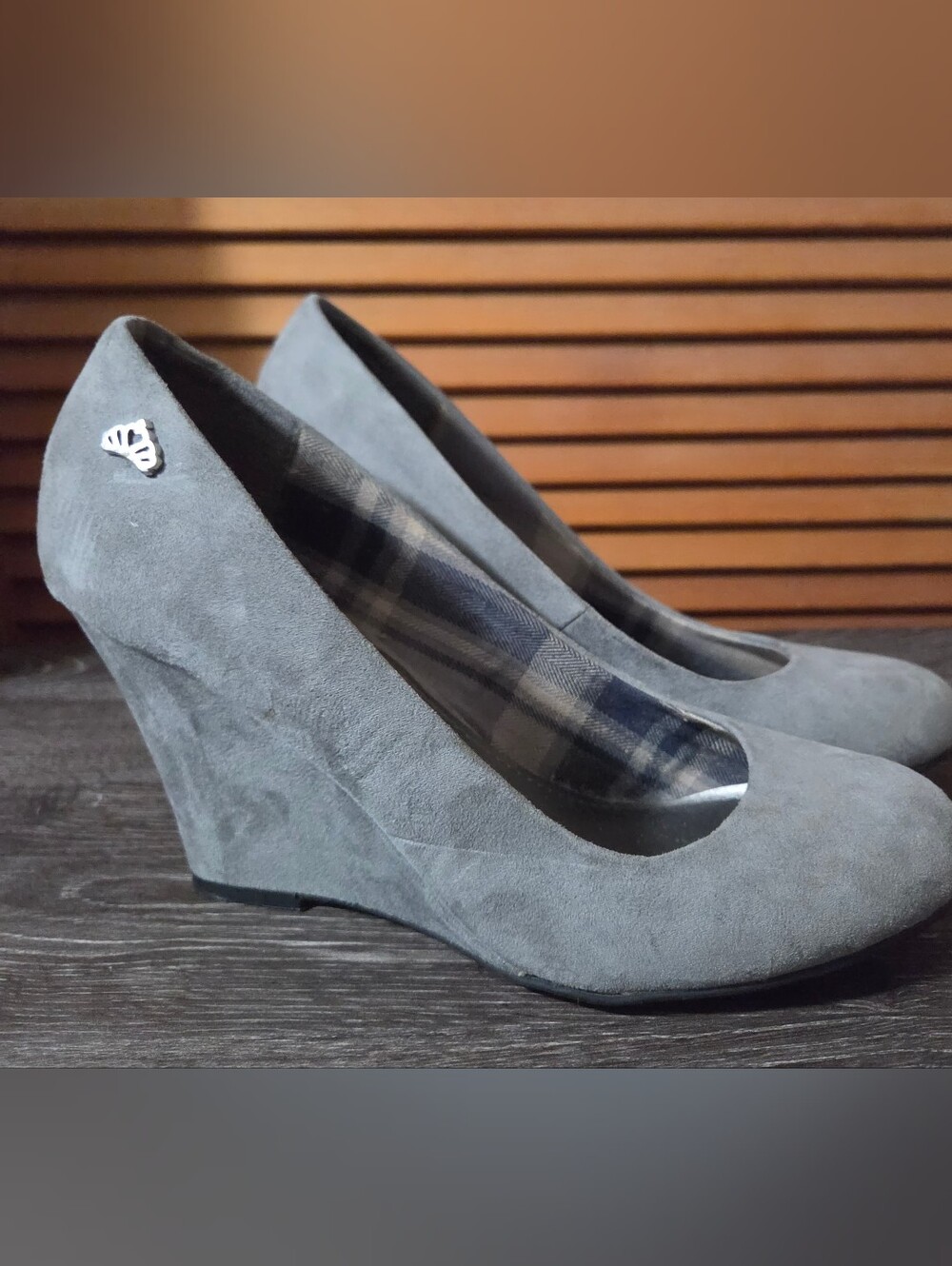 Women's Gray Suede Wedge Pumps